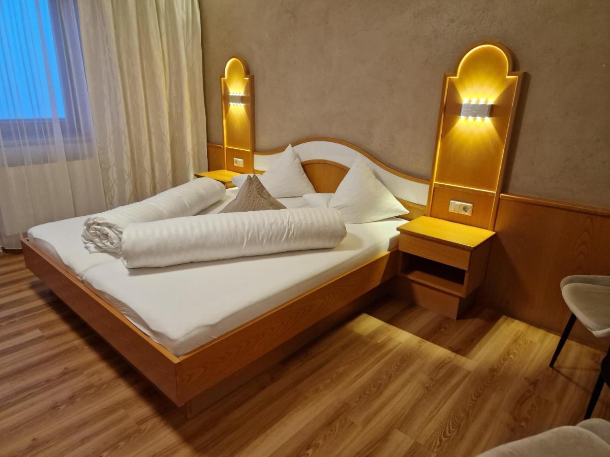 Hotel Romantica 耶岑斯 外观 照片