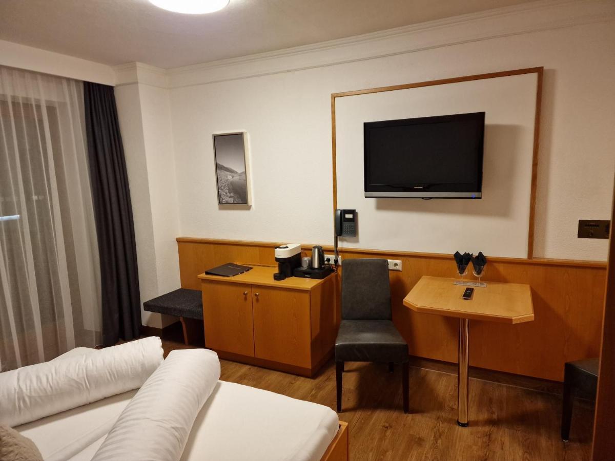 Hotel Romantica 耶岑斯 外观 照片