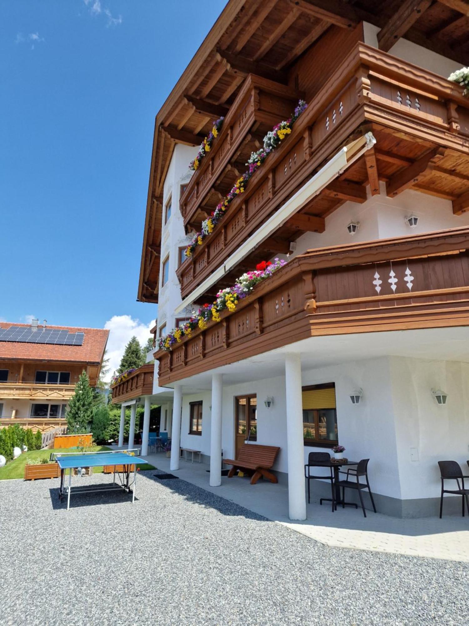 Hotel Romantica 耶岑斯 外观 照片